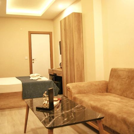 Destinia Pera Suites Istanbul Bagian luar foto