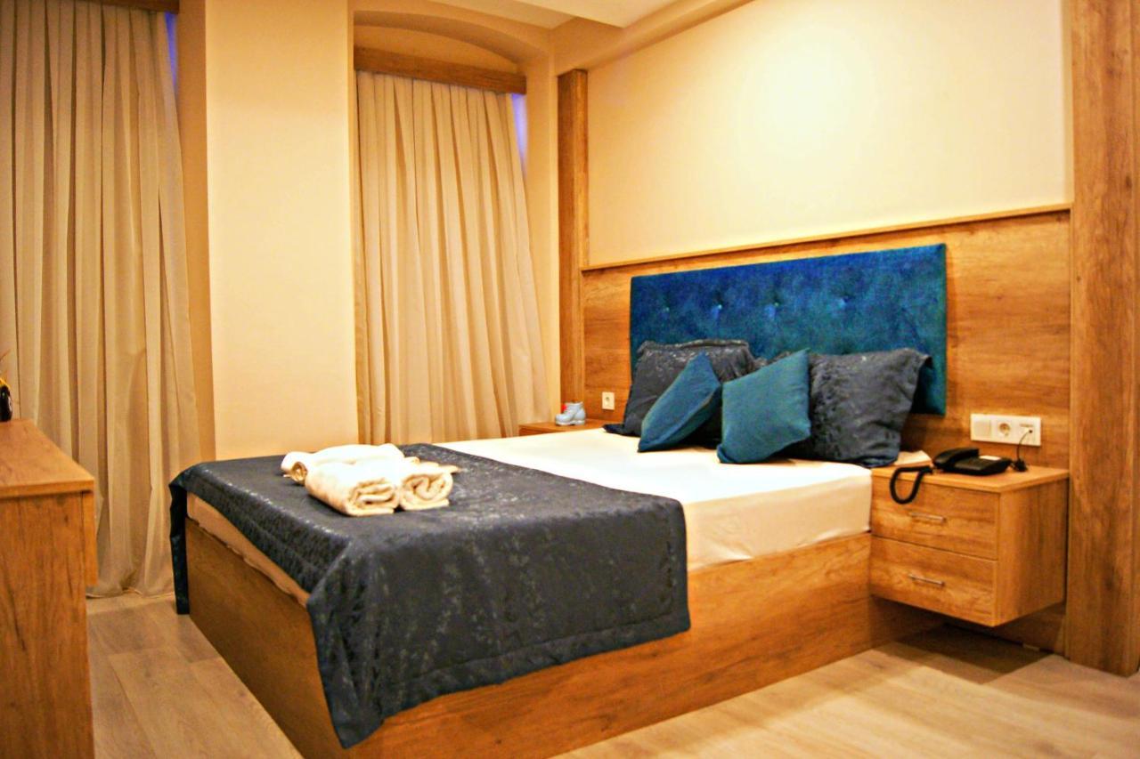 Destinia Pera Suites Istanbul Bagian luar foto
