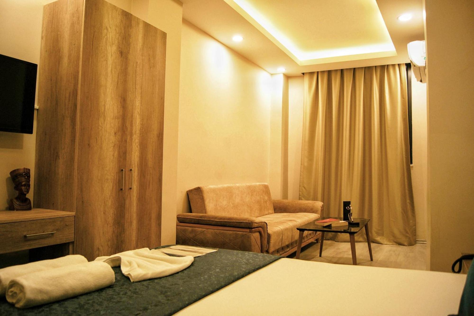 Destinia Pera Suites Istanbul Bagian luar foto
